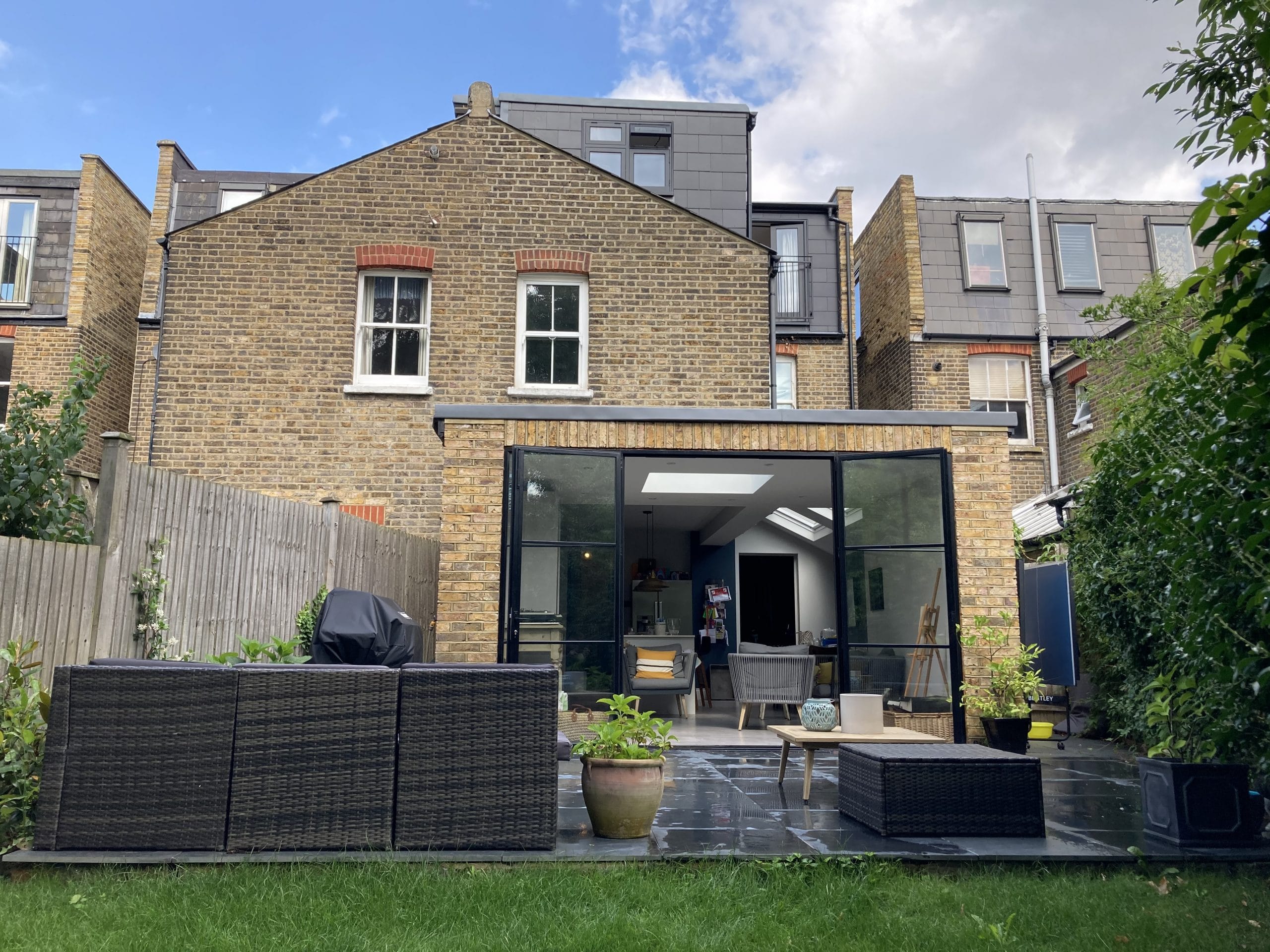 A lovely four bedroom Victorian home, situated close to Twickenham studios and St Margaret’s high street. Large garden, extended kitchen, fully remodelled and available for stills and television shoots